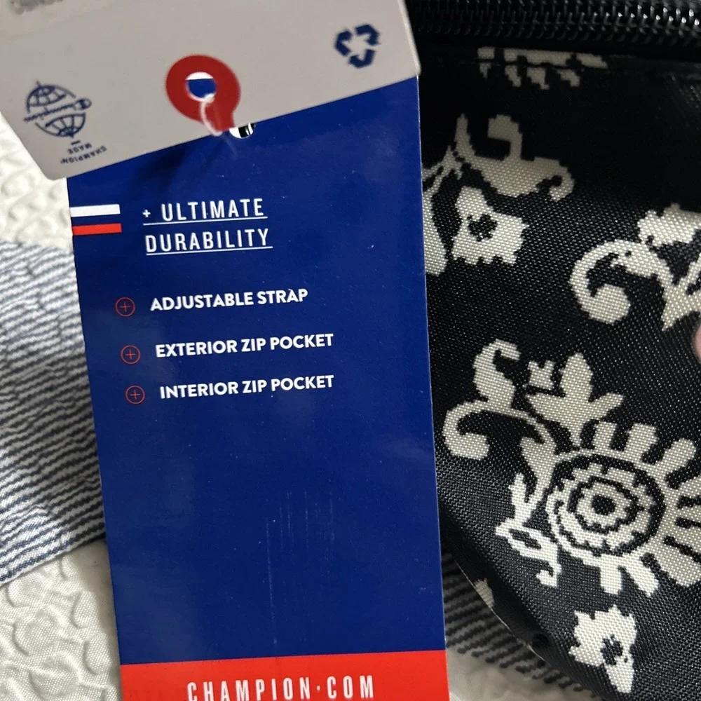 CHAMPION AVERY WAIST Fanny PACK‎ 'Handkerchief' Black/White Pattern Pink Logo